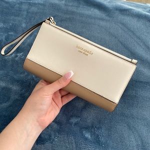 Kate Spade - Staci Wrist Wallet